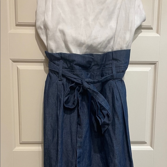 Chic Two-Tone Midi Dress in White and Blue - Picture 3 of 9